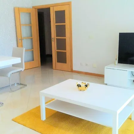 Charming Flat In Colinas Do Cruzeiro * Odivelas (Lisbon)